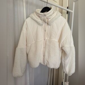 FREE PEOPLE 🤍🩵Sherpa hooded jacket NEW medium